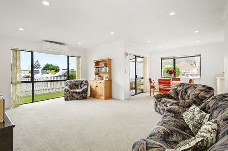 Photo of property in 1 Elena Place, Welcome Bay, Tauranga, 3112