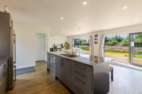 Photo of property in 1599 State Highway 2, Waipawa, 4275