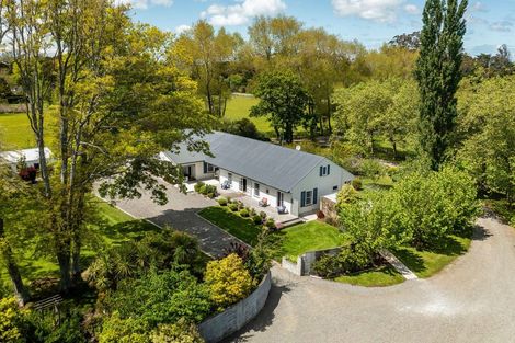 Photo of property in 74 Wanganui Road, Marton, 4788