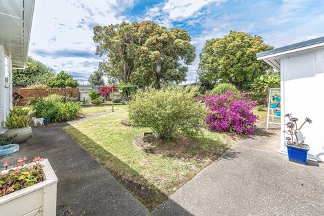 Photo of property in 9 Lee Street, Castlecliff, Whanganui, 4501
