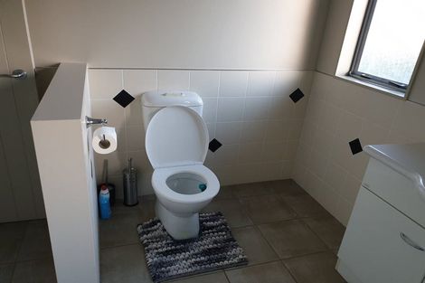 Photo of property in 10 Consort Close, Paraparaumu Beach, Paraparaumu, 5032