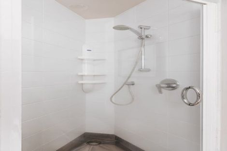 Photo of property in 16 Adams Avenue, Mount Maunganui, 3116