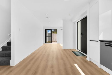 Photo of property in 8 Gardiner Grove, Mangere East, Auckland, 2024