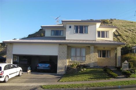 Photo of property in 78 Erlestoke Crescent, Churton Park, Wellington, 6037