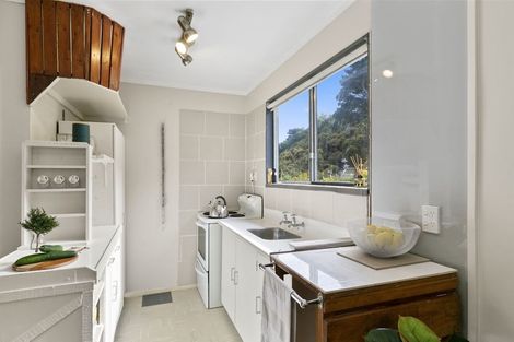 Photo of property in 29b Omega Street, Newlands, Wellington, 6037