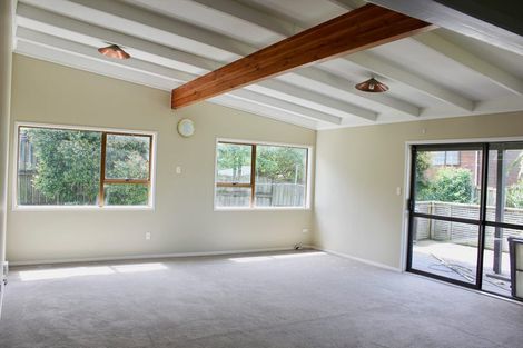 Photo of property in 53 Rua Road, Glen Eden, Auckland, 0602