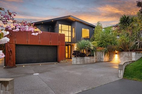 Photo of property in 272 Cannon Hill Crescent, Mount Pleasant, Christchurch, 8081