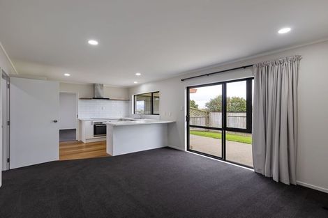 Photo of property in 21 Logan Way, Kelvin Grove, Palmerston North, 4414