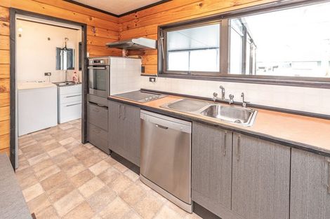 Photo of property in 29 Laird Street, Castlecliff, Whanganui, 4501