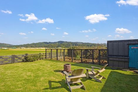 Photo of property in 5 Bravo Place, Whitianga, 3510