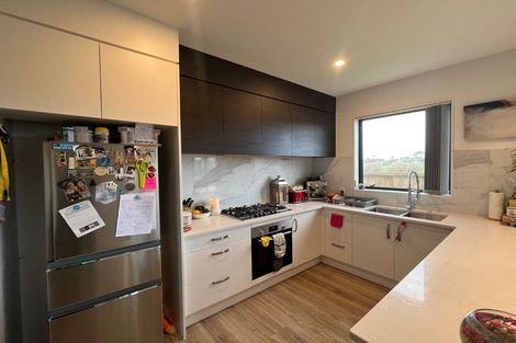 Photo of property in 2 Minhas Road, Papakura, 2110