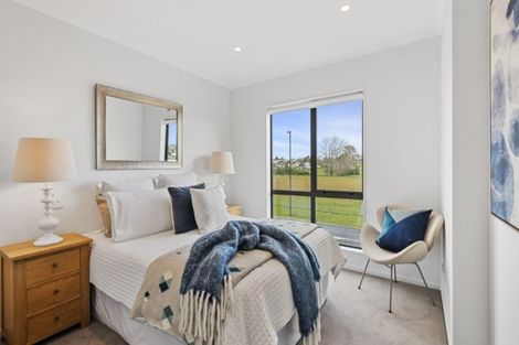 Photo of property in 60 Te Napi Drive, Takanini, 2112