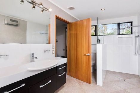 Photo of property in 8 Cherry Court, Wanaka, 9305