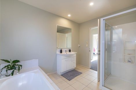 Photo of property in 12 Goldie Place, Rolleston, 7614