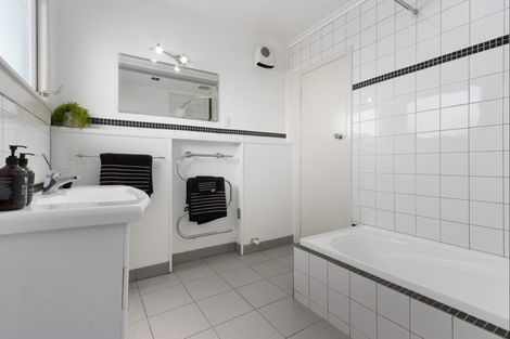 Photo of property in 2/1116 Outram Road, Akina, Hastings, 4122