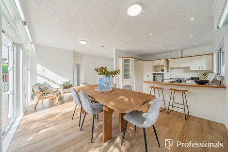 Photo of property in 19 Holly Grove, Maungaraki, Lower Hutt, 5010