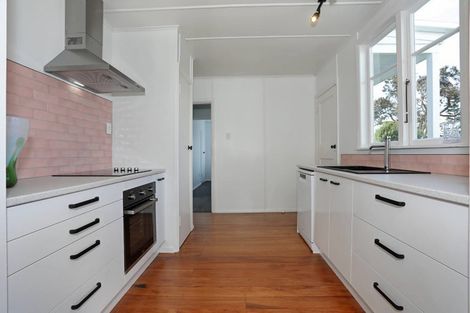 Photo of property in 12 Rira Street, Marton, 4710