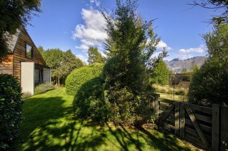 Photo of property in 8 Jacks Point Rise, Jacks Point, Queenstown, 9371