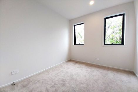 Photo of property in 29b Dawnhaven Drive, Te Atatu Peninsula, Auckland, 0610