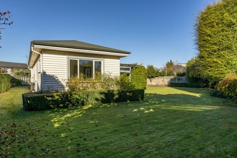 Photo of property in 102 Wairakei Road, Bryndwr, Christchurch, 8052