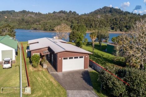Photo of property in 111 Apperly Street, Whangamata, 3620