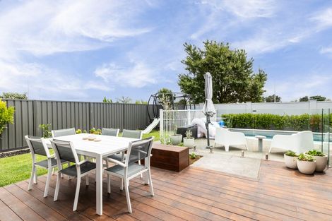 Photo of property in 25 Rakaia Way, Poraiti, Napier, 4112