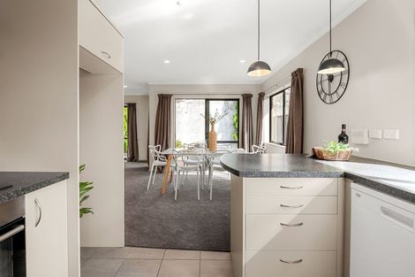 Photo of property in 11 Shrule Place, Huntington, Hamilton, 3210