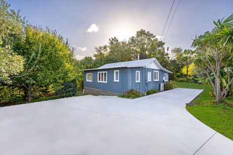Photo of property in 15 East Street, Raglan, 3225