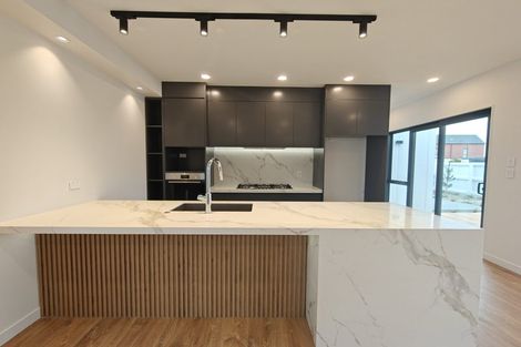 Photo of property in 1 Pukeko Road, Hobsonville, 0616