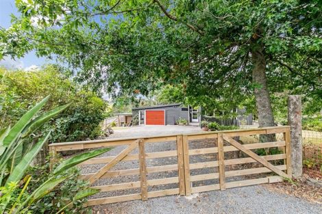 Photo of property in 58 Sheffield Road, Helensville, 0875