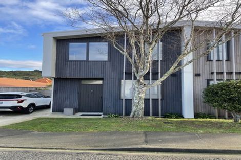 Photo of property in 6 Cook Street, Karori, Wellington, 6012