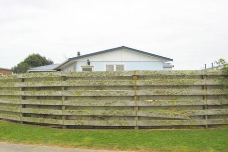 Photo of property in 12 Ryder Crescent, Levin, 5510