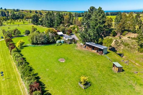 Photo of property in 414 Double Corner Road, Amberley, 7481