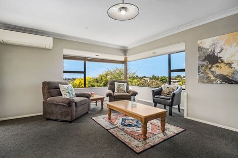 Photo of property in 12 Stirling Place, Dinsdale, Hamilton, 3204