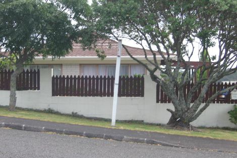 Photo of property in 2/22 Bayview Road, Bayview, Auckland, 0629