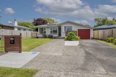 Photo of property in 12 Parsons Avenue, Levin, 5510
