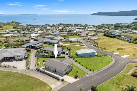 Photo of property in 16 Midgard Road, Coopers Beach, 0420