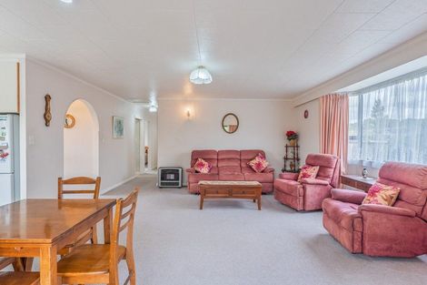 Photo of property in 2 Iti Street, Otaki, 5512