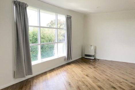 Photo of property in 1 Kinapori Terrace, Newlands, Wellington, 6037