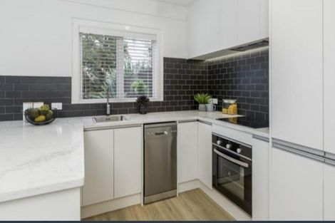 Photo of property in 4/24 Dawnhaven Drive, Te Atatu Peninsula, Auckland, 0610