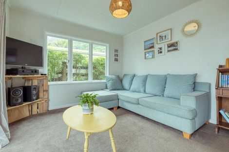 Photo of property in 213 Motutara Road, Muriwai, Waimauku, 0881