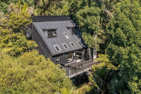 Photo of property in 43 Kohu Road, Titirangi, Auckland, 0604