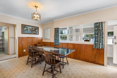 Photo of property in 21 Saint Leonards Road, Kelston, Auckland, 0602