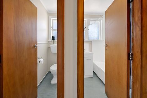 Photo of property in 20 Pukatea Street, Inglewood, 4330