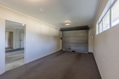 Photo of property in 208 Adelaide Road, Dannevirke, 4930