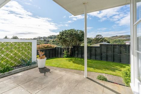 Photo of property in 15 Mark Avenue, Paparangi, Wellington, 6037