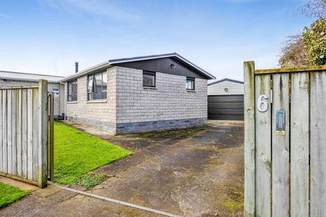 Photo of property in 6 Kamahi Avenue, Hawera, 4610