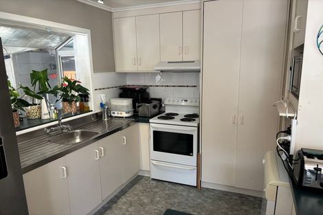 Photo of property in 13 Tapsell Road, Fairy Springs, Rotorua, 3015