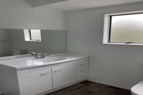 Photo of property in 1/5 Merriefield Avenue, Forrest Hill, Auckland, 0620