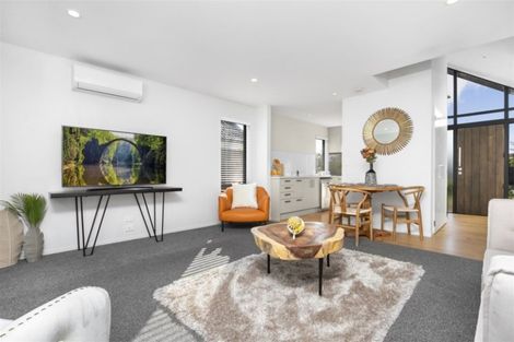 Photo of property in 7 Parachute Crescent, Papakura, 2110